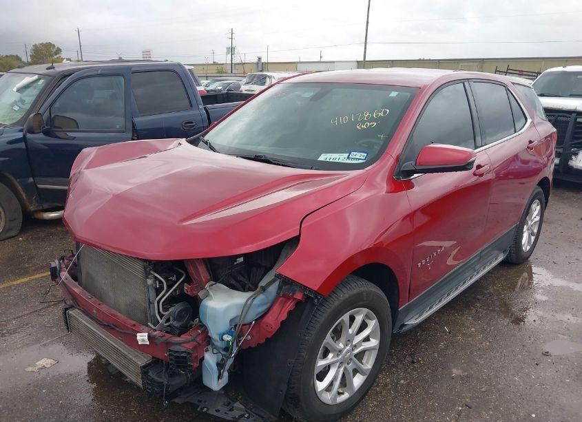 Photo 2 of 2018 Chevrolet Equinox LT (VIN 3GNAXJEV8JS531068)