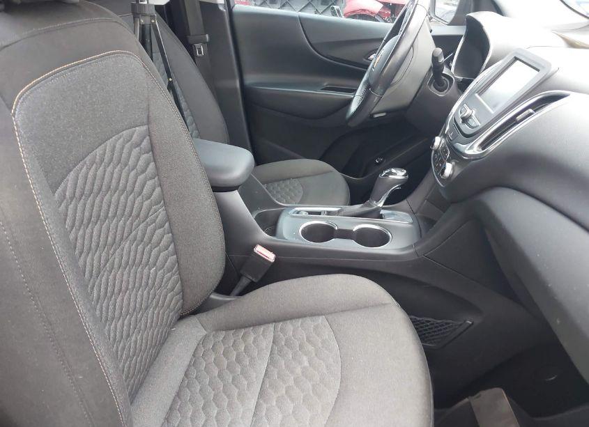 Photo 5 of 2018 Chevrolet Equinox LT (VIN 3GNAXJEV8JS531068)