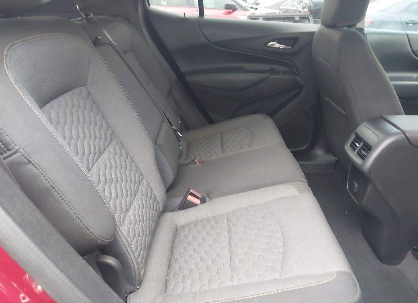 Photo 8 of 2018 Chevrolet Equinox LT (VIN 3GNAXJEV8JS531068)