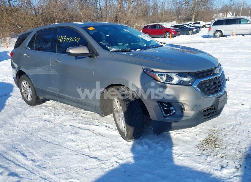 2018 Chevrolet Equinox LT (VIN 3GNAXJEV8JS551756) main photo
