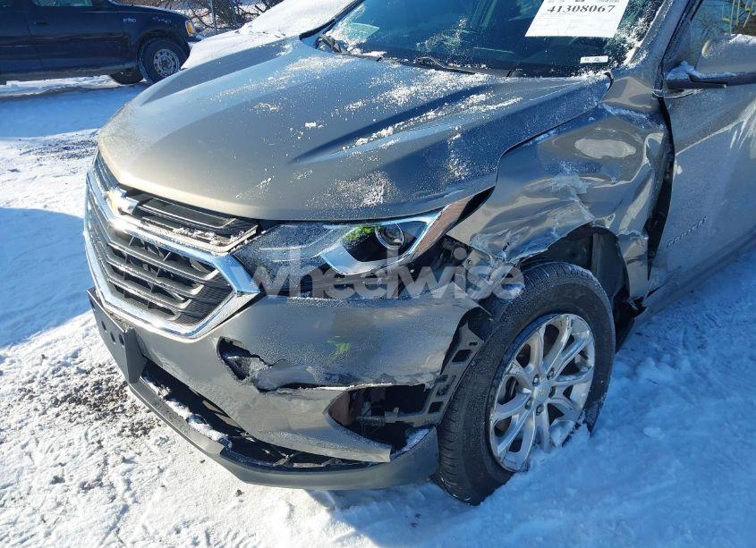 Photo 6 of 2018 Chevrolet Equinox LT (VIN 3GNAXJEV8JS551756)