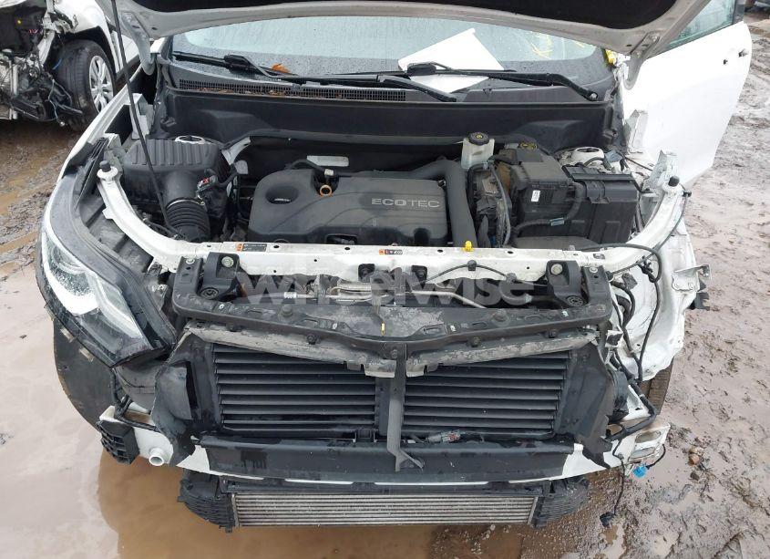 Photo 10 of 2018 Chevrolet Equinox LT (VIN 3GNAXJEV8JS557783)