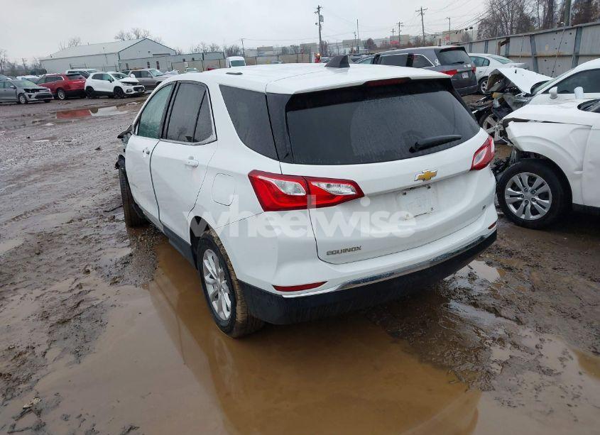 Photo 3 of 2018 Chevrolet Equinox LT (VIN 3GNAXJEV8JS557783)