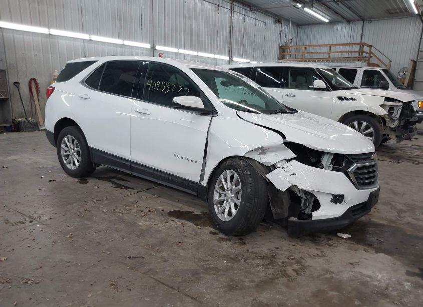 2018 Chevrolet Equinox LT (VIN 3GNAXJEV8JS560862) main photo