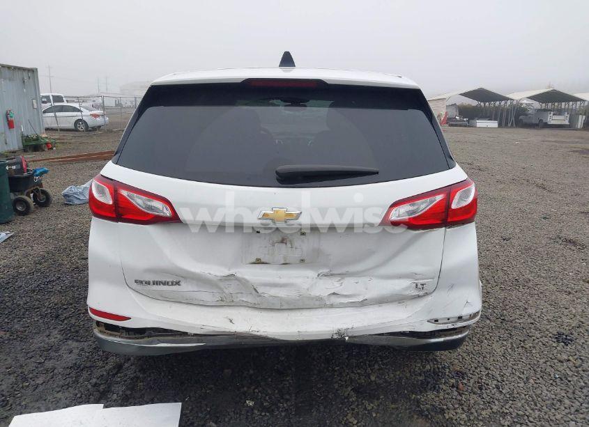 Photo 16 of 2018 Chevrolet Equinox LT (VIN 3GNAXJEV8JS575314)
