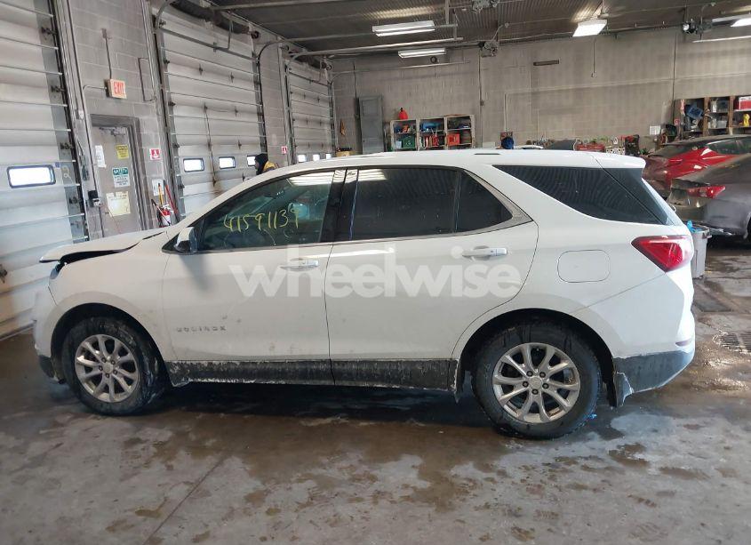 Photo 14 of 2018 Chevrolet Equinox LT (VIN 3GNAXJEV8JS582327)