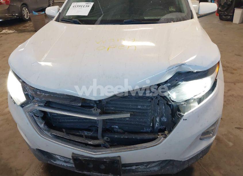 Photo 17 of 2018 Chevrolet Equinox LT (VIN 3GNAXJEV8JS582327)