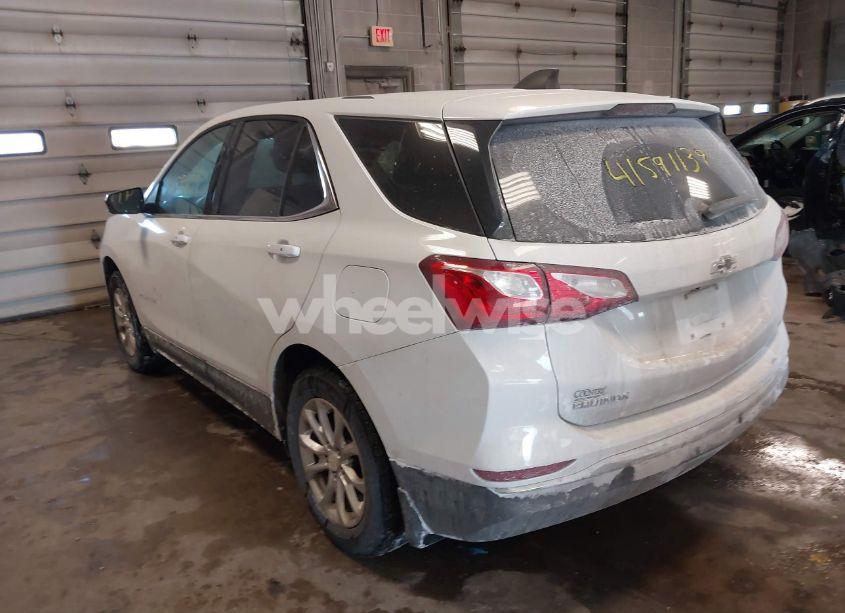 Photo 3 of 2018 Chevrolet Equinox LT (VIN 3GNAXJEV8JS582327)