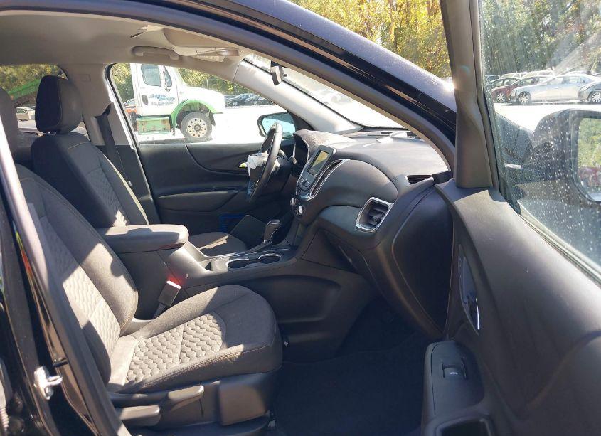 Photo 5 of 2019 Chevrolet Equinox LT (VIN 3GNAXJEV8KL304037)