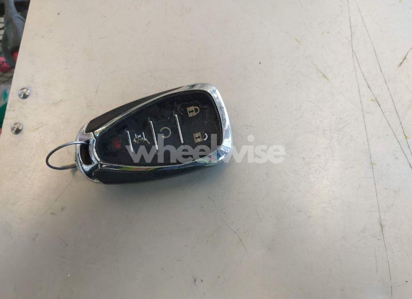 Photo 11 of 2019 Chevrolet Equinox (VIN 3GNAXJEV8KL309643)