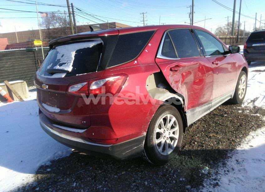 Photo 4 of 2019 Chevrolet Equinox LT (VIN 3GNAXJEV8KS647243)