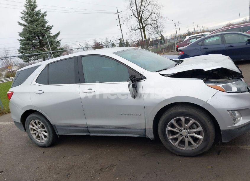 Photo 13 of 2020 Chevrolet Equinox FWD 2FL (VIN 3GNAXJEV8LS529310)