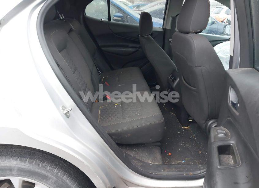 Photo 8 of 2020 Chevrolet Equinox FWD 2FL (VIN 3GNAXJEV8LS529310)