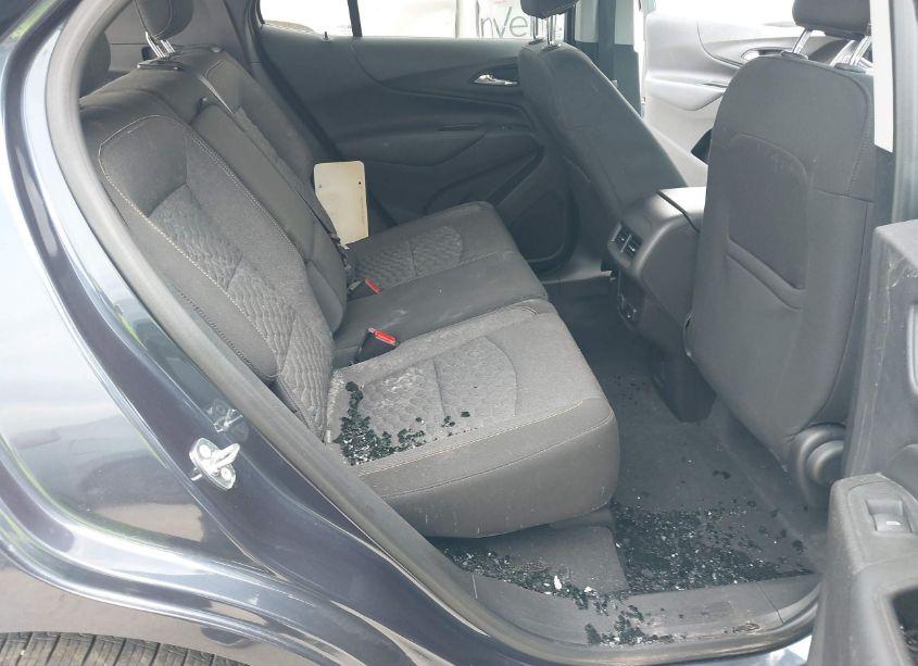 Photo 8 of 2018 Chevrolet Equinox LT (VIN 3GNAXJEV9JL105447)