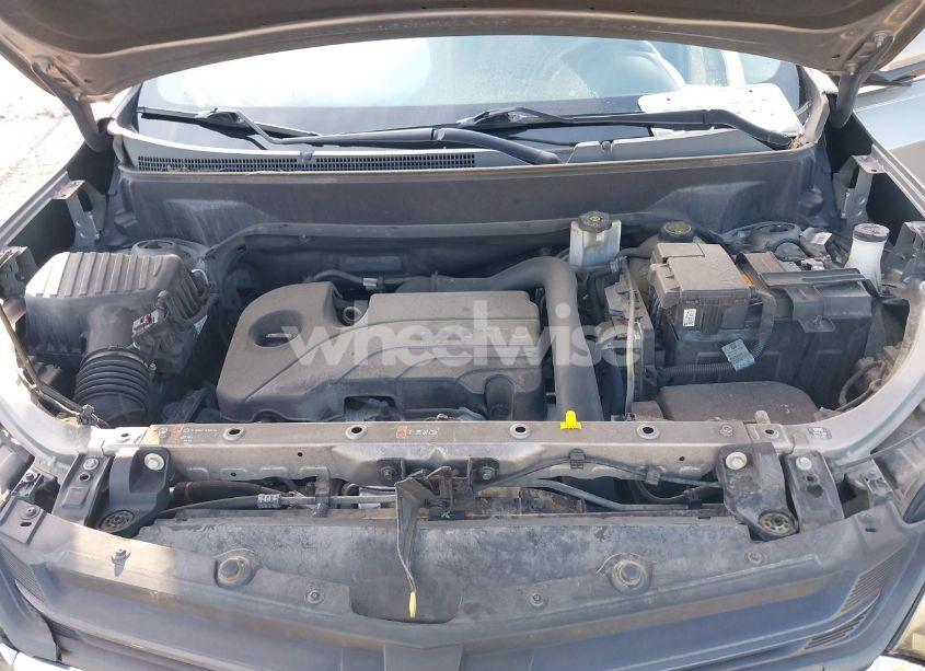 Photo 10 of 2018 Chevrolet Equinox LT (VIN 3GNAXJEV9JL115685)