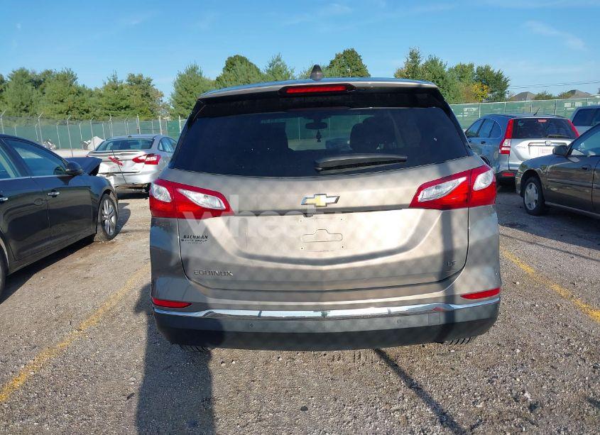 Photo 16 of 2018 Chevrolet Equinox LT (VIN 3GNAXJEV9JL115685)
