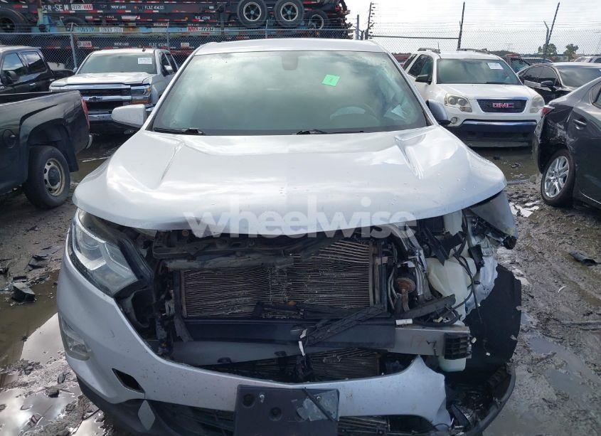 Photo 12 of 2018 Chevrolet Equinox LT (VIN 3GNAXJEV9JL130817)