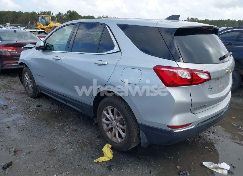 Photo 3 of 2018 Chevrolet Equinox LT (VIN 3GNAXJEV9JL130817)