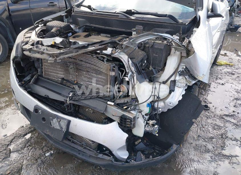 Photo 6 of 2018 Chevrolet Equinox LT (VIN 3GNAXJEV9JL130817)