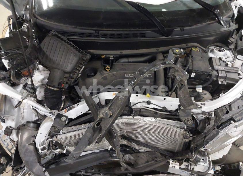 Photo 10 of 2018 Chevrolet Equinox LT (VIN 3GNAXJEV9JL410690)