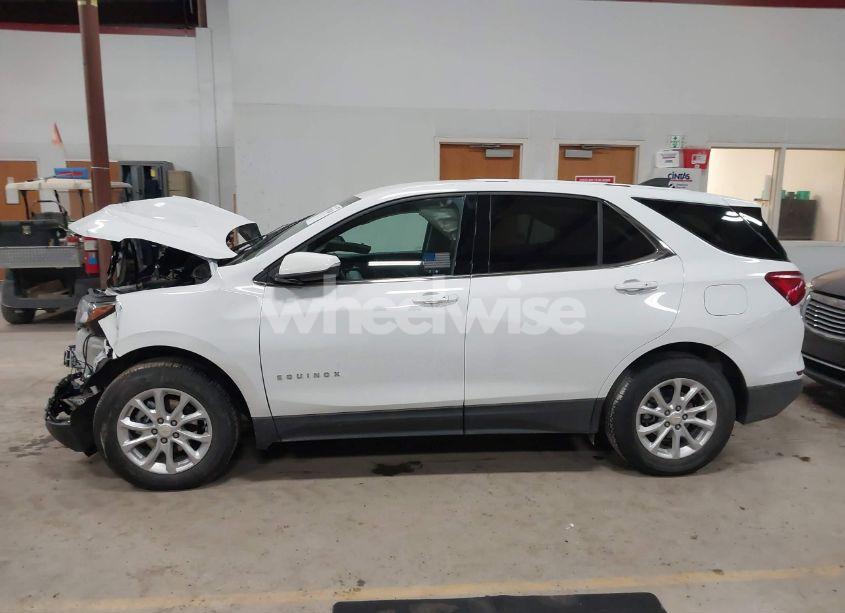 Photo 13 of 2018 Chevrolet Equinox LT (VIN 3GNAXJEV9JL410690)