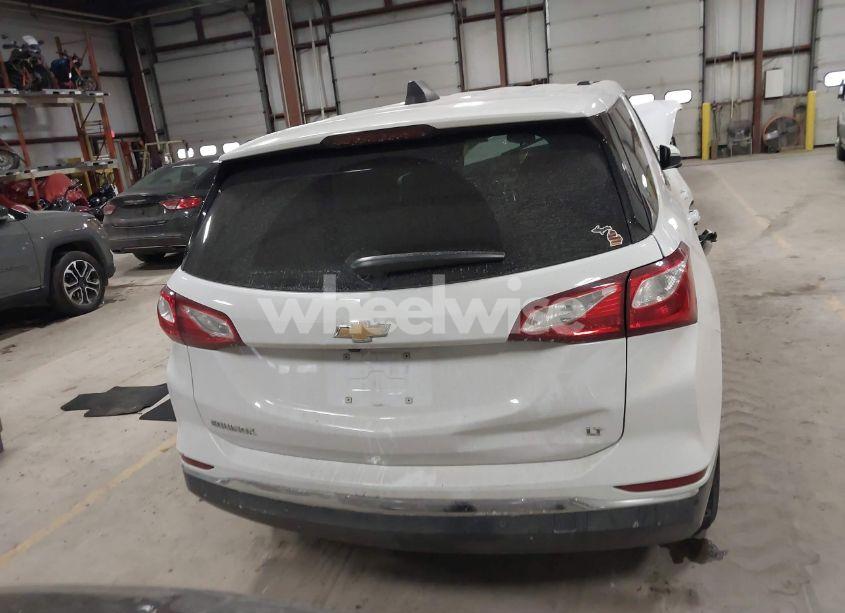 Photo 15 of 2018 Chevrolet Equinox LT (VIN 3GNAXJEV9JL410690)