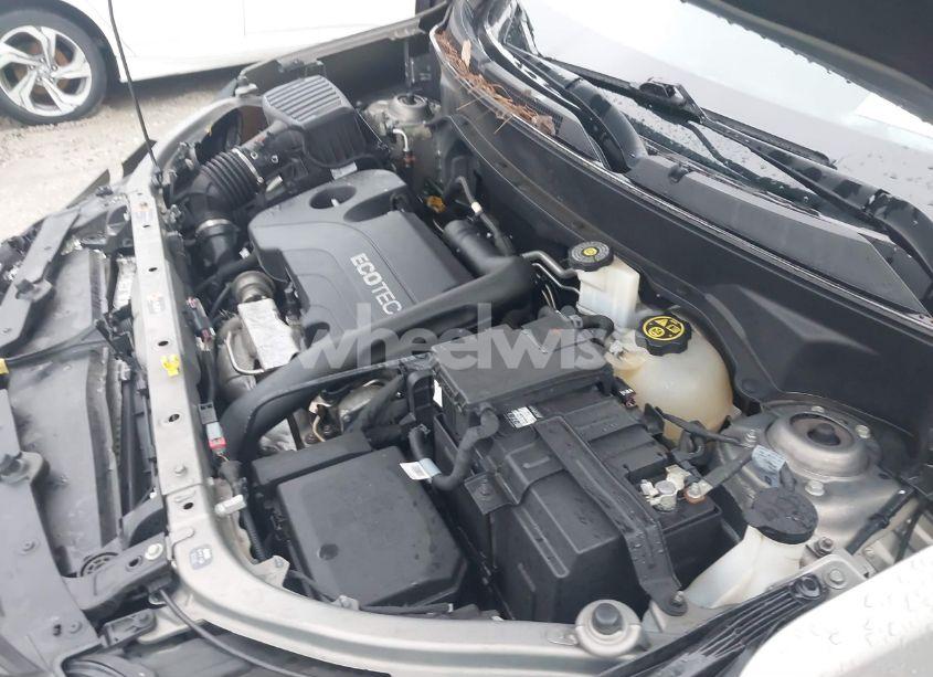 Photo 10 of 2018 Chevrolet Equinox LT (VIN 3GNAXJEV9JS572213)