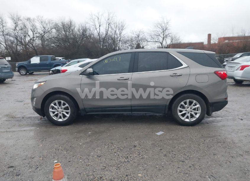 Photo 14 of 2018 Chevrolet Equinox LT (VIN 3GNAXJEV9JS572213)