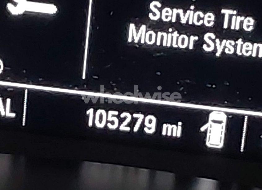 Photo 15 of 2018 Chevrolet Equinox LT (VIN 3GNAXJEV9JS572213)