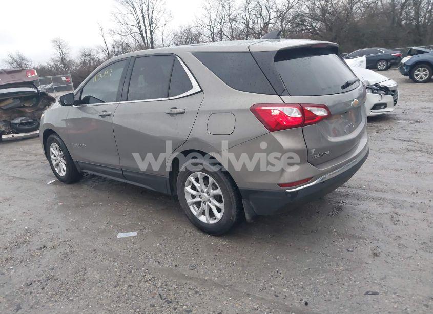 Photo 3 of 2018 Chevrolet Equinox LT (VIN 3GNAXJEV9JS572213)