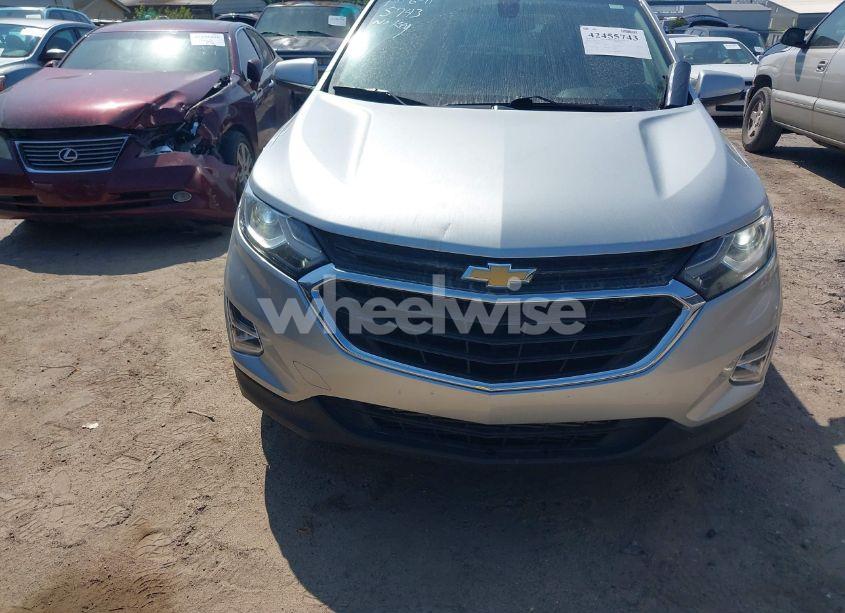 Photo 13 of 2018 Chevrolet Equinox LT (VIN 3GNAXJEV9JS591330)