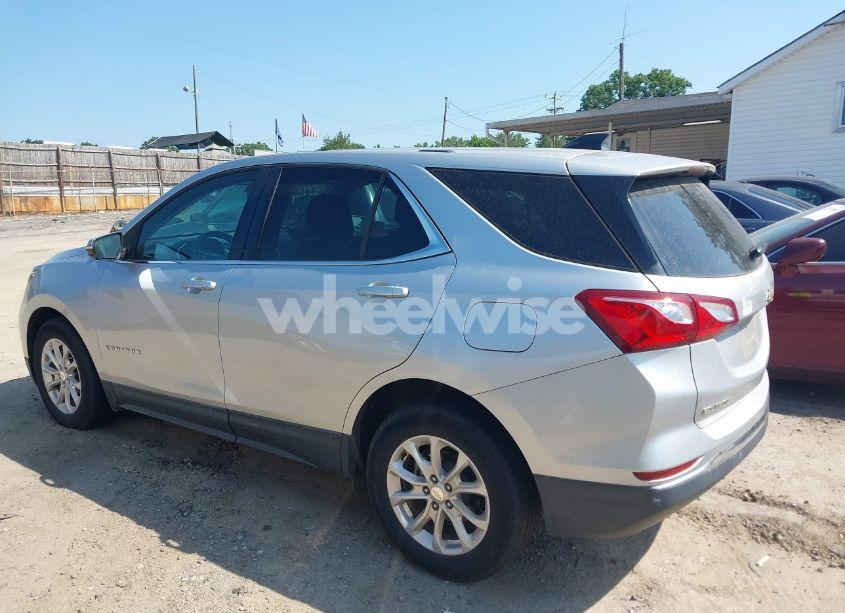 Photo 15 of 2018 Chevrolet Equinox LT (VIN 3GNAXJEV9JS591330)