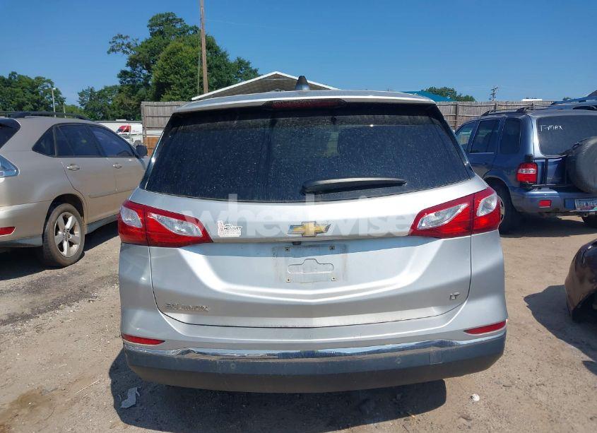 Photo 17 of 2018 Chevrolet Equinox LT (VIN 3GNAXJEV9JS591330)