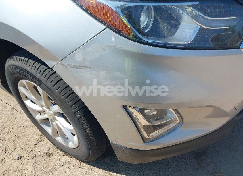 Photo 6 of 2018 Chevrolet Equinox LT (VIN 3GNAXJEV9JS591330)