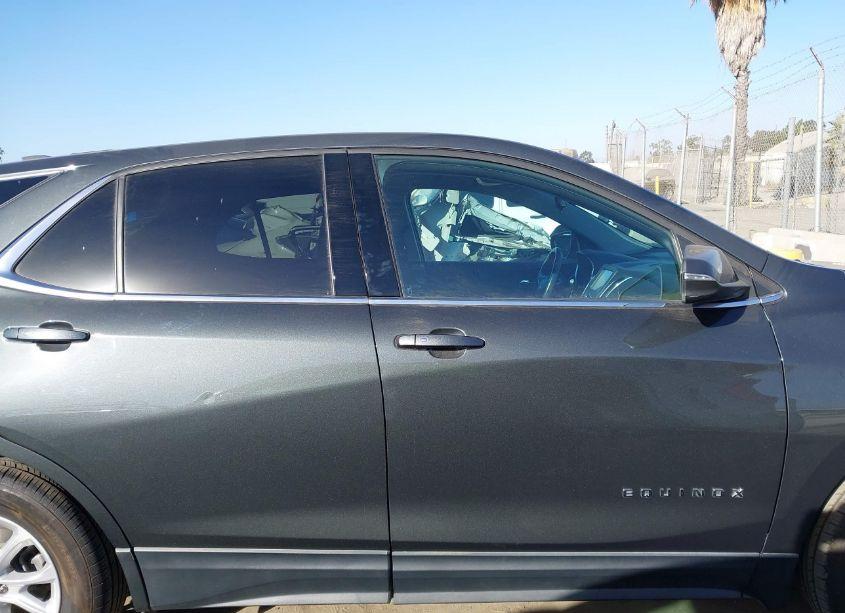 Photo 13 of 2018 Chevrolet Equinox LT (VIN 3GNAXJEV9JS610006)