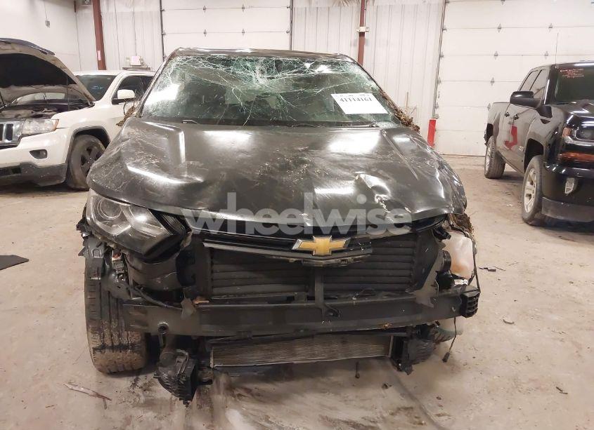Photo 6 of 2019 Chevrolet Equinox LT (VIN 3GNAXJEV9KS593886)