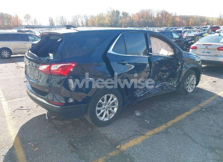 Photo 4 of 2020 Chevrolet Equinox FWD 2FL (VIN 3GNAXJEV9LS528165)