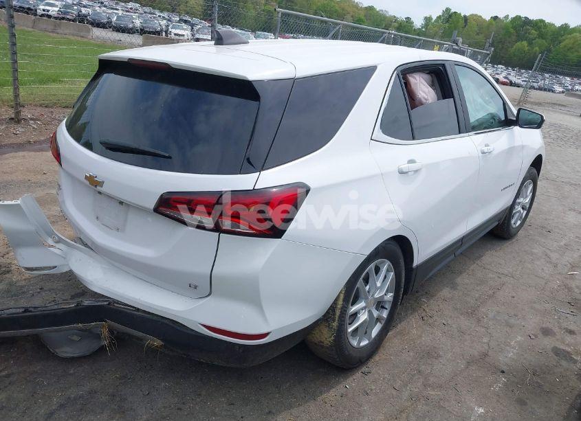 Photo 4 of 2022 Chevrolet Equinox FWD 2FL (VIN 3GNAXJEV9NL132136)