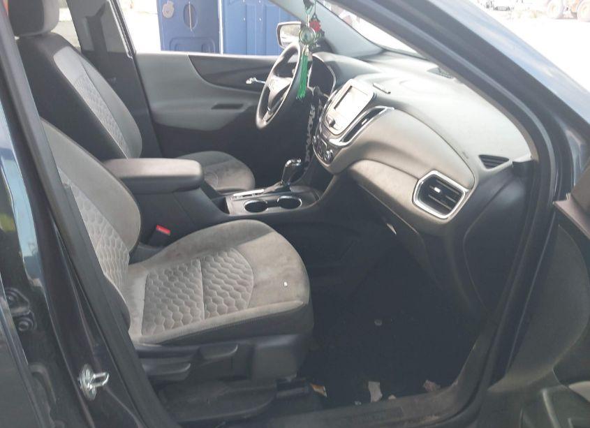 Photo 5 of 2018 Chevrolet Equinox LT (VIN 3GNAXJEVXJL117073)