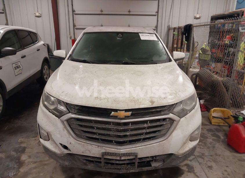 Photo 12 of 2018 Chevrolet Equinox LT (VIN 3GNAXJEVXJL277230)