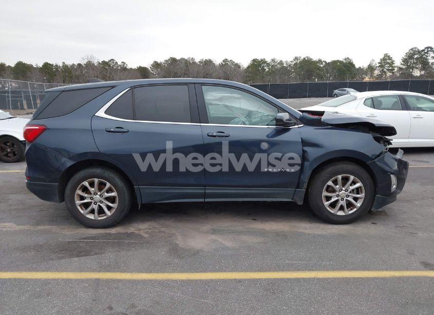 Photo 13 of 2018 Chevrolet Equinox LT (VIN 3GNAXJEVXJL326488)