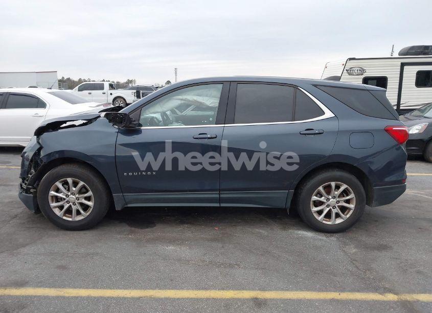 Photo 14 of 2018 Chevrolet Equinox LT (VIN 3GNAXJEVXJL326488)