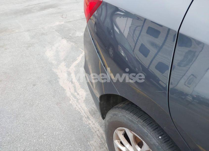 Photo 19 of 2018 Chevrolet Equinox LT (VIN 3GNAXJEVXJL326488)