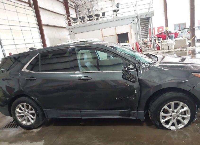 Photo 14 of 2018 Chevrolet Equinox LT (VIN 3GNAXJEVXJL351617)