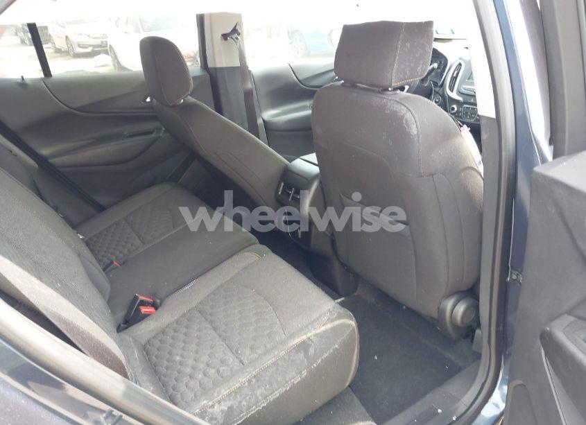 Photo 8 of 2018 Chevrolet Equinox LT (VIN 3GNAXJEVXJL364660)