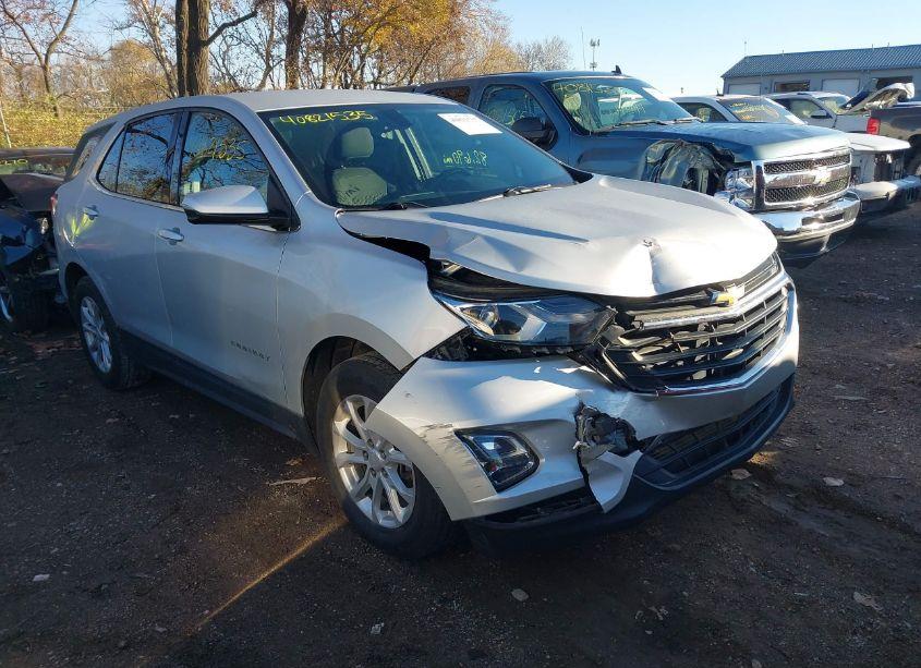 2018 Chevrolet Equinox LT (VIN 3GNAXJEVXJL401481) main photo