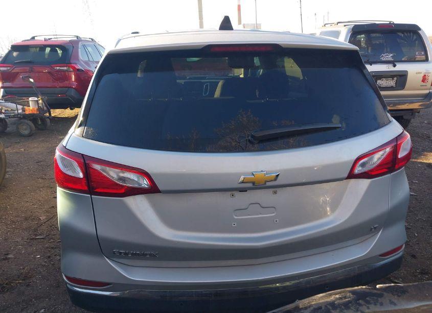 Photo 16 of 2018 Chevrolet Equinox LT (VIN 3GNAXJEVXJL401481)