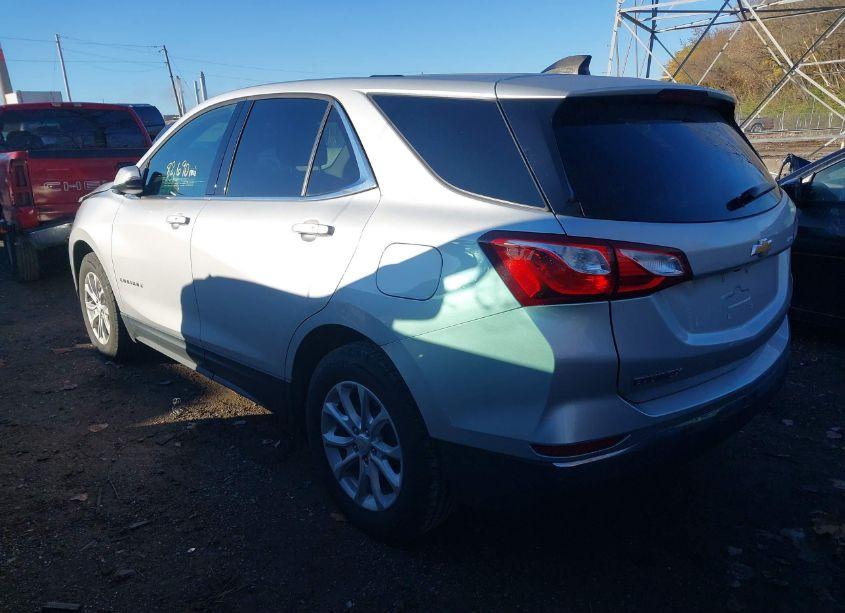Photo 3 of 2018 Chevrolet Equinox LT (VIN 3GNAXJEVXJL401481)
