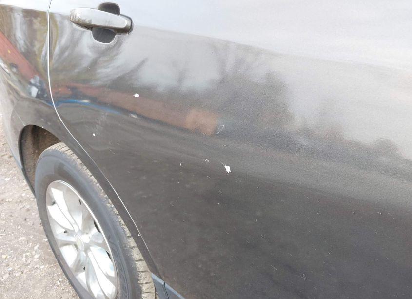 Photo 18 of 2018 Chevrolet Equinox LT (VIN 3GNAXJEVXJS502980)