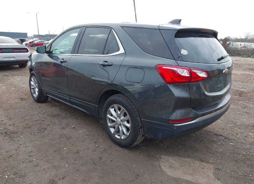 Photo 3 of 2018 Chevrolet Equinox LT (VIN 3GNAXJEVXJS502980)